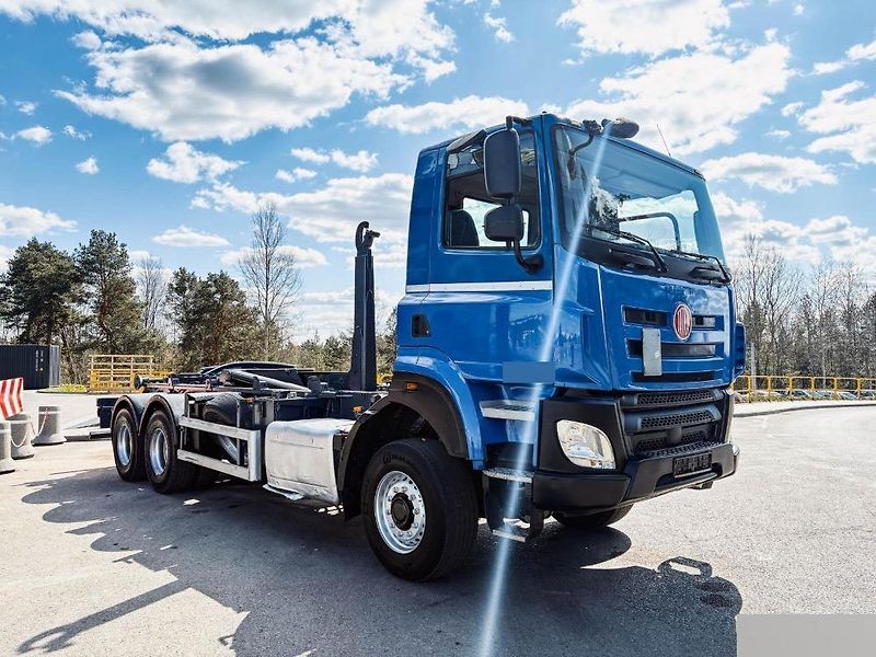 Tatra (2015) T 158 Phoenix 6x6 JNK EURO 6 - fotka 5 z 16