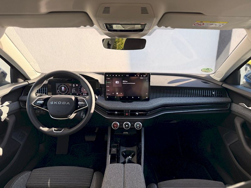 Škoda Superb (2025) COMBI SELEC TD 110/2.0 A7F - fotka 5 z 34