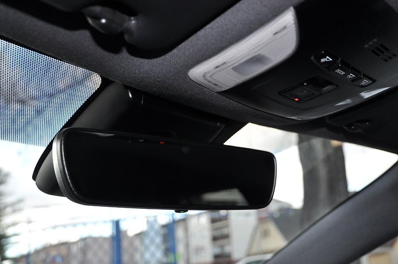Toyota Corolla 1.8 Hybrid 72kW KOMBI - fotka 16 z 18