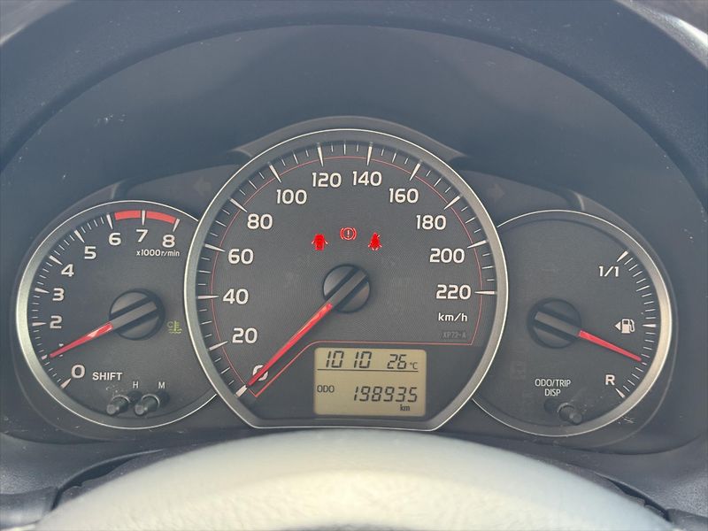 Toyota Yaris 1,0 AZ Power - fotka 11 z 15