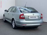 Škoda Octavia (2012) 1.6 TDi, Elegance, +kola - náhled 6