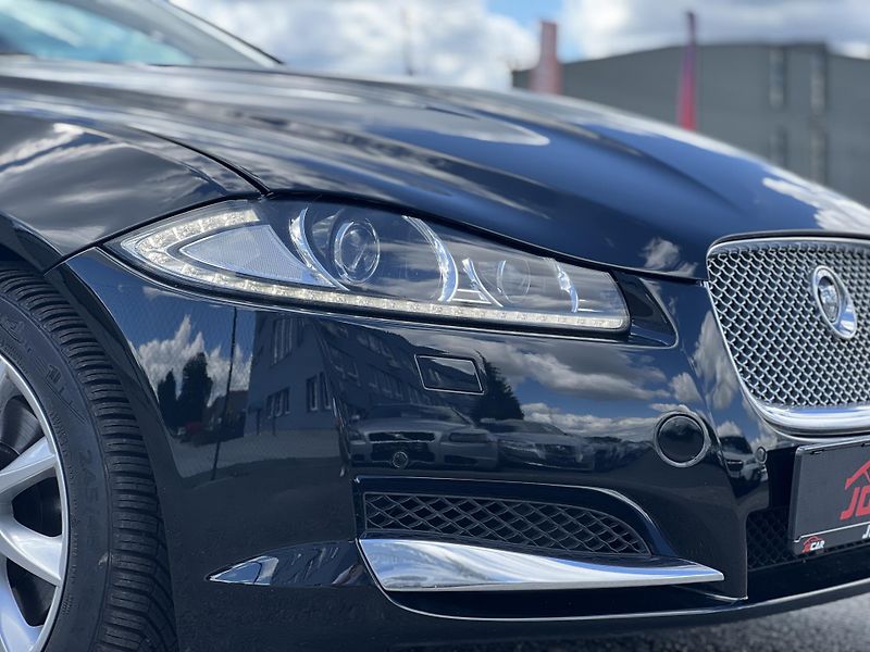 Jaguar XF 3.0D AUTOMAT KŮŽE NAVI KAMERA  - fotka 44 z 51
