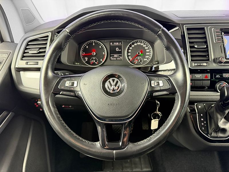 Volkswagen Caravelle 2.0 TDI 146 KW DSG 4MOTION HIG - fotka 14 z 22