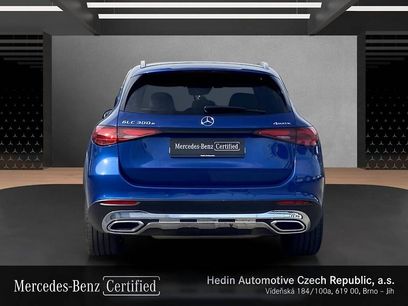 Mercedes-Benz GLC (2024) 300 e 4MATIC - fotka 4 z 28