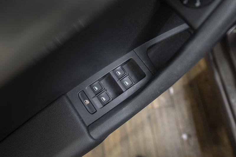 Škoda Octavia 2.0 TDI 110 kW 4x4 - fotka 28 z 35