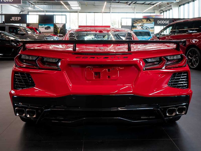 Chevrolet Corvette (2026) 6.2 Stingray 3LT Z51 Facelift - fotka 4 z 45