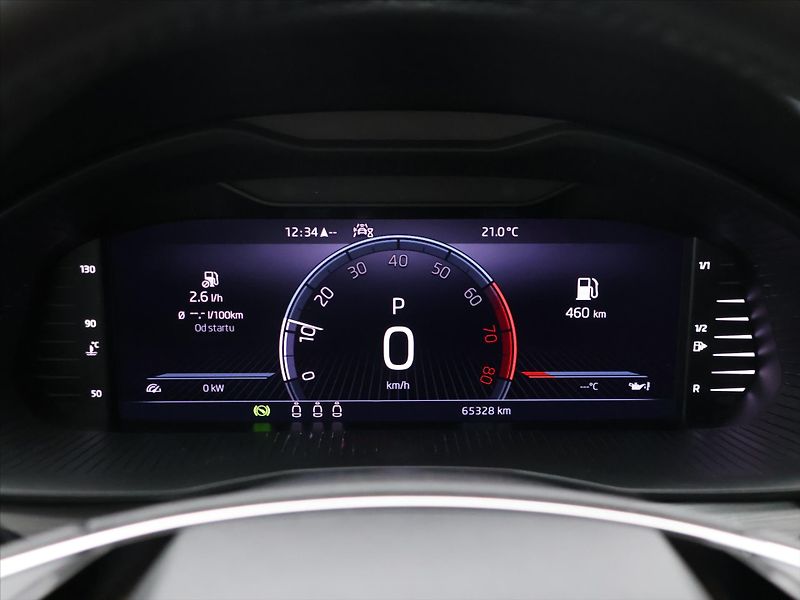 Škoda Kamiq 1,5 TSI 110kW DSG Scout DPH - fotka 15 z 29