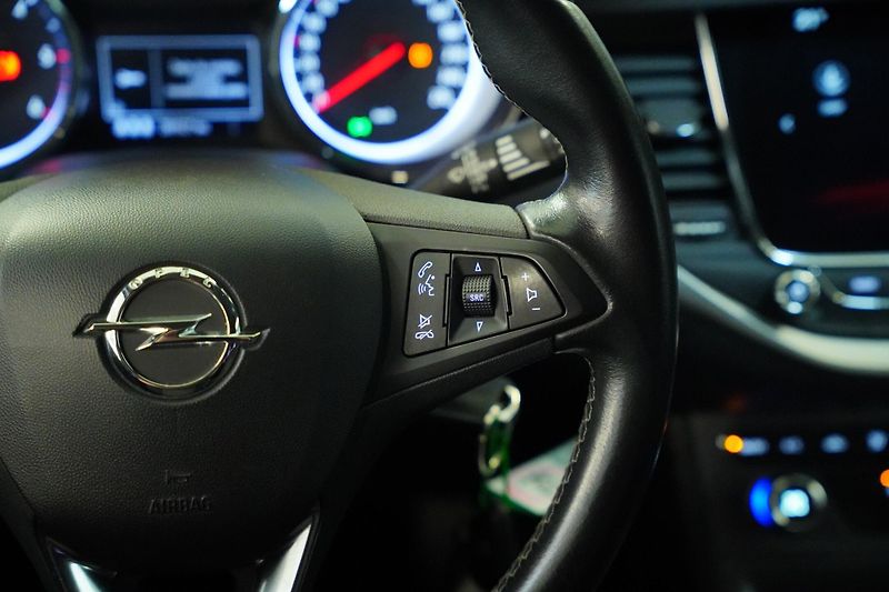 Opel Astra - fotka 17 z 27