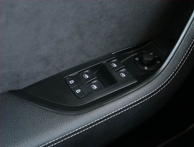 Škoda Superb (2020) Sportline 2.0 TDI - fotka 23 z 29