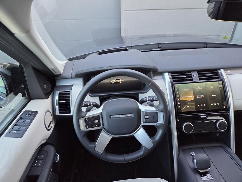 Land Rover Discovery D350 R-Dynamic HSE Pano HUD TZ - fotka 7 z 41