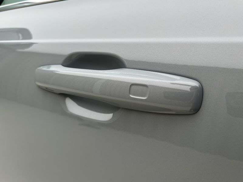 Volvo XC90 (2026) T8 AWD PLUS BRIGHT - fotka 17 z 45