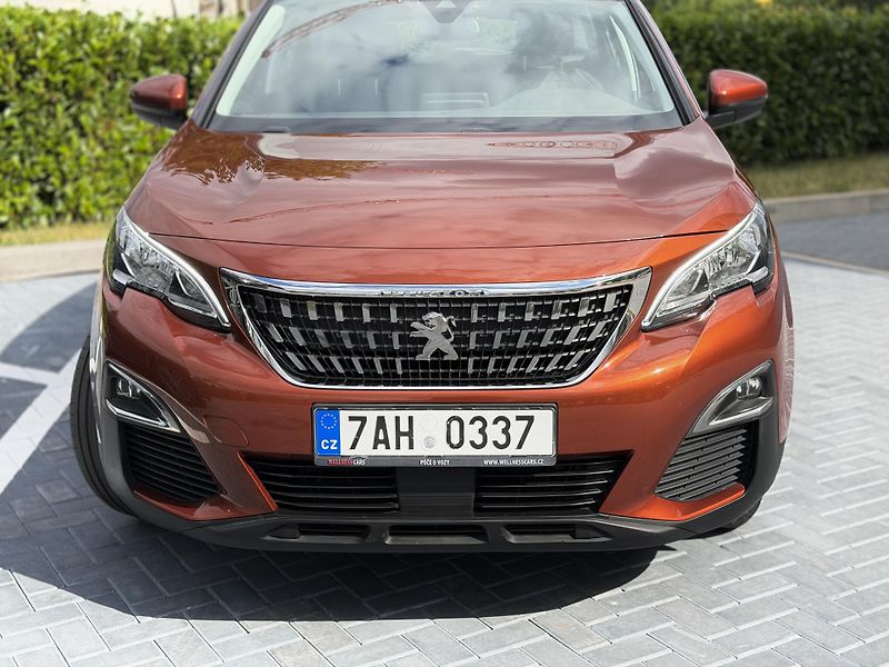 Peugeot 3008 (2018) 1.6 PureTech 133 kW/tažné - fotka 7 z 22