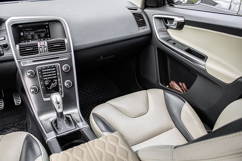 Volvo XC60 - fotka 26 z 28