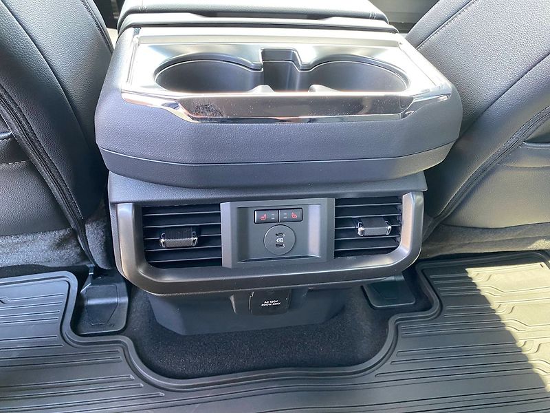 Ford F-150 (2025) Lariat  5,0 298 kW - fotka 23 z 27
