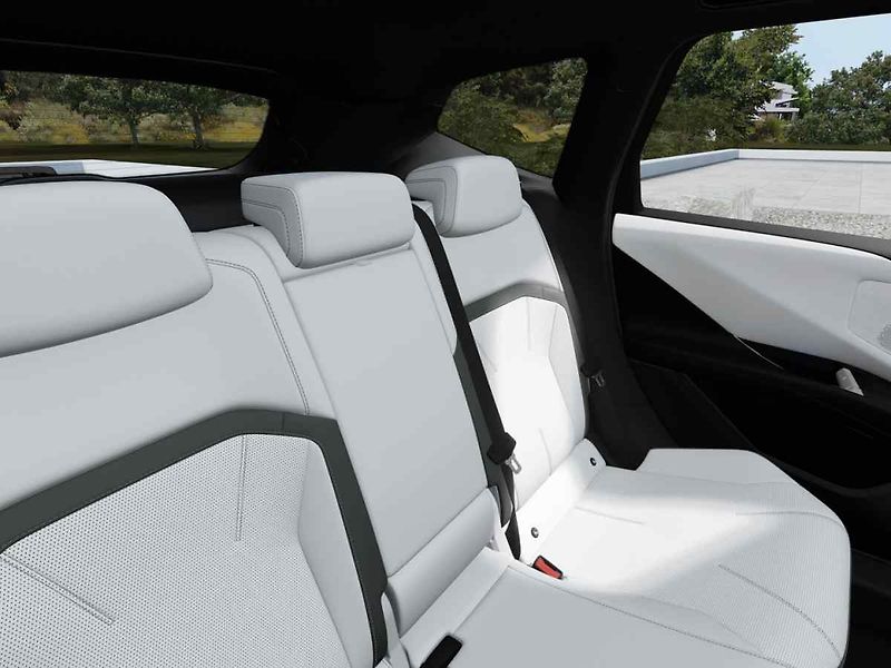BMW iX3 (2026) - fotka 9 z 10