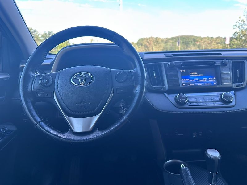 Toyota RAV4 (2015) 2.0i 4x4/Tažné/Kamera/Tempomat - fotka 20 z 28