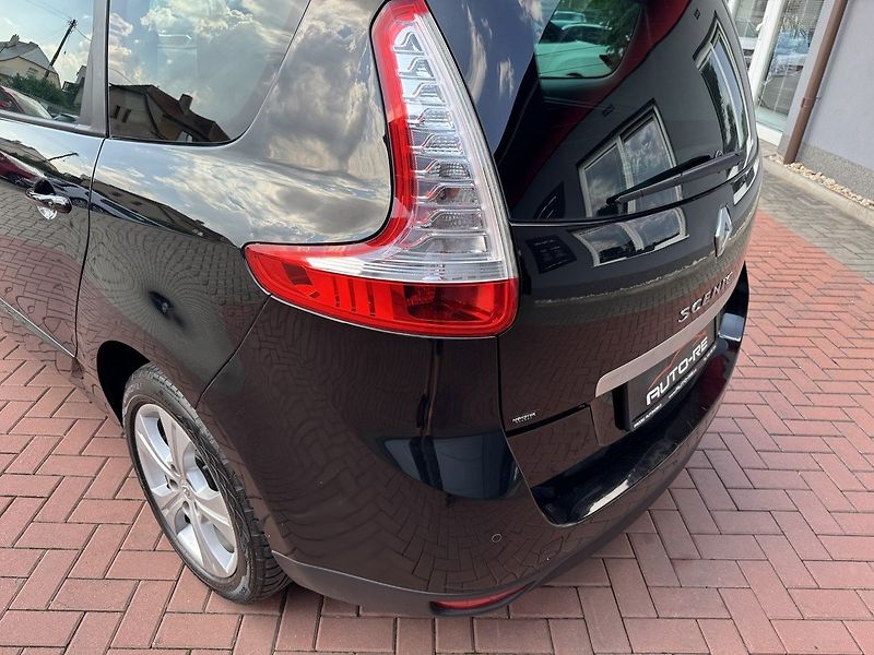 Renault Scénic (2014) 1.5dCi  Navi Digi Klima Bose - fotka 43 z 50