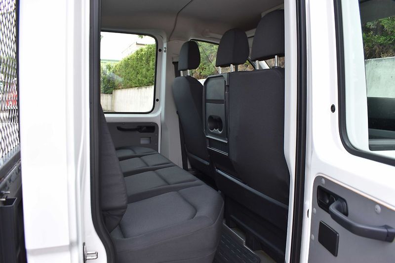 Volkswagen Crafter 2.0TDI 7.MÍST*DPH*DOUBLECAB* - fotka 13 z 28