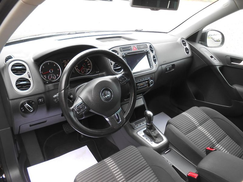 Volkswagen Tiguan 4*4,XENONY,DSG. - fotka 34 z 40