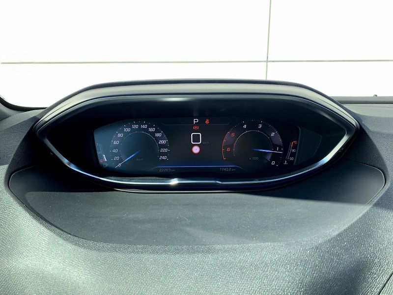 Peugeot 3008 ALLURE PACK 1.5 BHDi 96kW AT8 - fotka 19 z 27