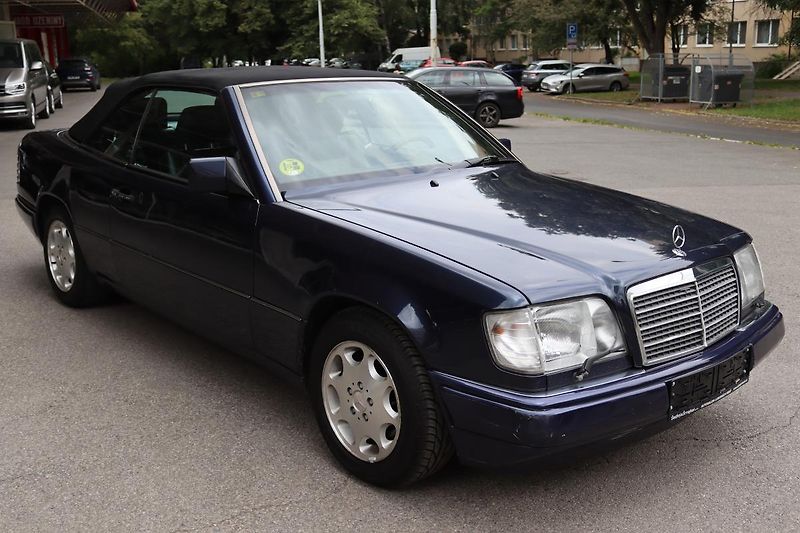 Mercedes-Benz 124 E320 CABRIO 162kW - fotka 6 z 50