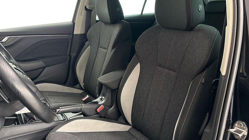 Škoda Scala 1.5 TSI DSG Style - fotka 15 z 26