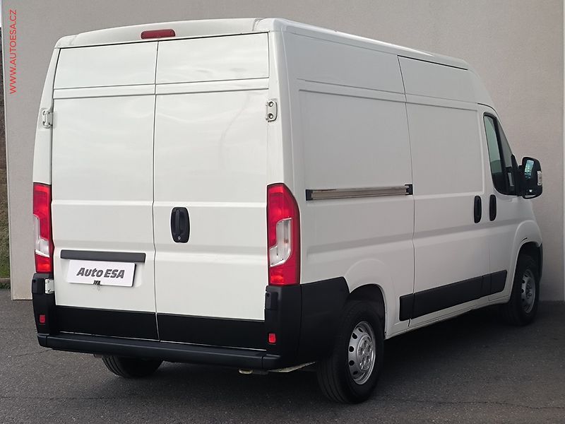 Citroën Jumper (2018) 2.0HDi L2H2, AC - fotka 4 z 19