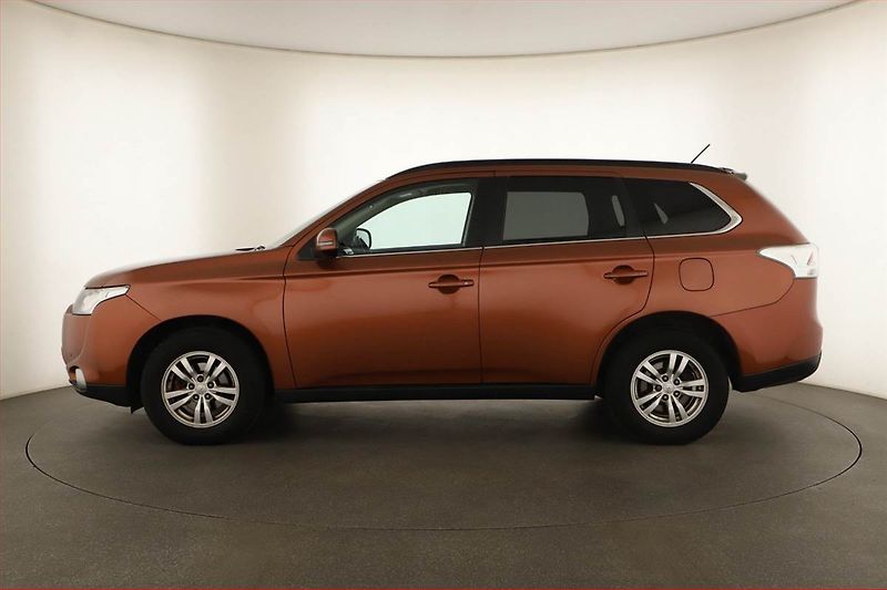 Mitsubishi Outlander (2012) 2.0, 4X4, Automat, Tempomat - fotka 3 z 14