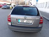Škoda Octavia 2,0TDi DSG !!! ČR 2.MAJITEL ! - náhled 14