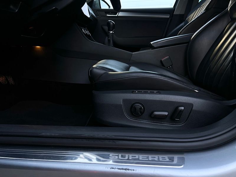 Škoda Superb (2019) 2.0TDI-STYLE-P.KAMERA-TAŽNÉ.Z - fotka 15 z 50
