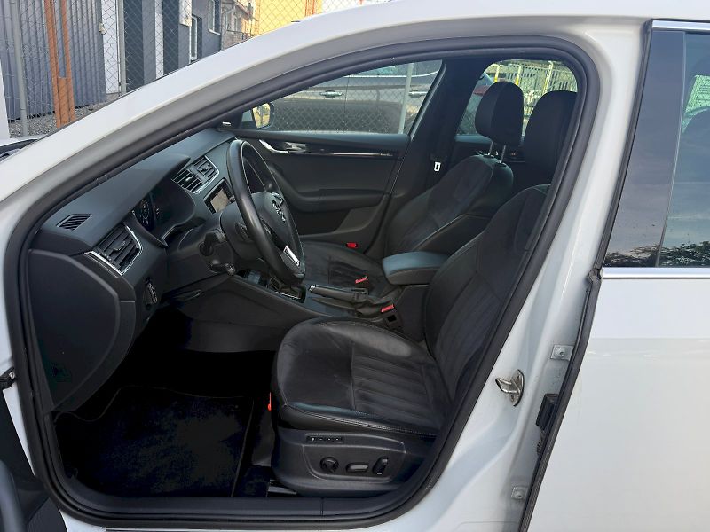 Škoda Octavia (2019) Combi 2.0 Tdi 135 kW DSG 4x4 L - fotka 9 z 27