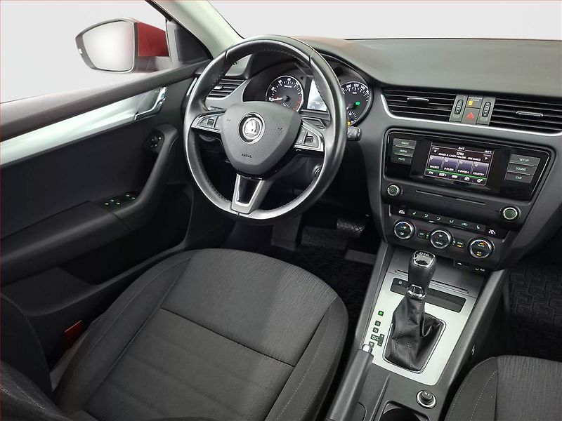 Škoda Octavia (2016) 1.4 TSI, Automat, Serv.kniha - fotka 7 z 21