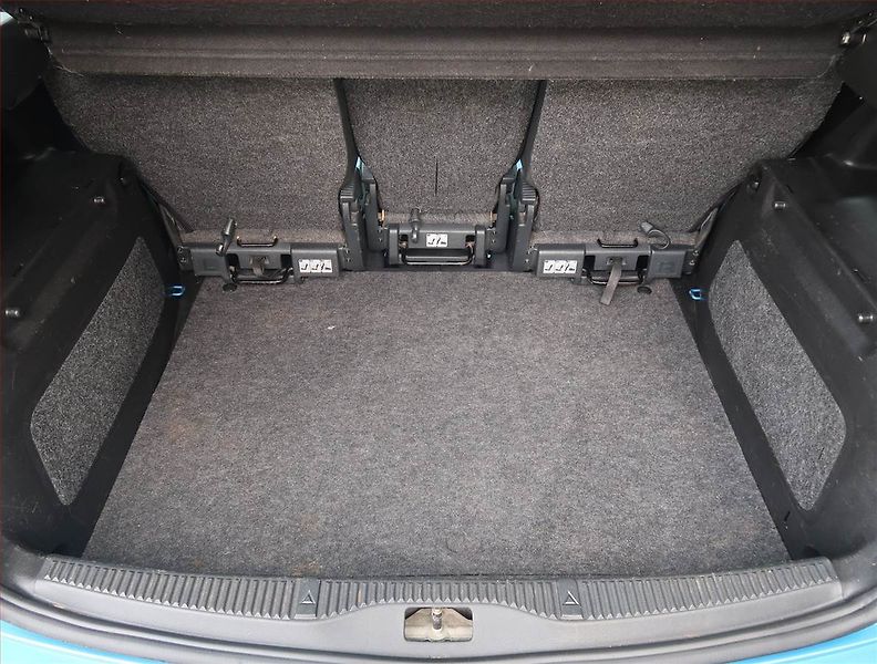 Škoda Roomster (2006) 1.4 16V, po STK, Tažné - fotka 12 z 13