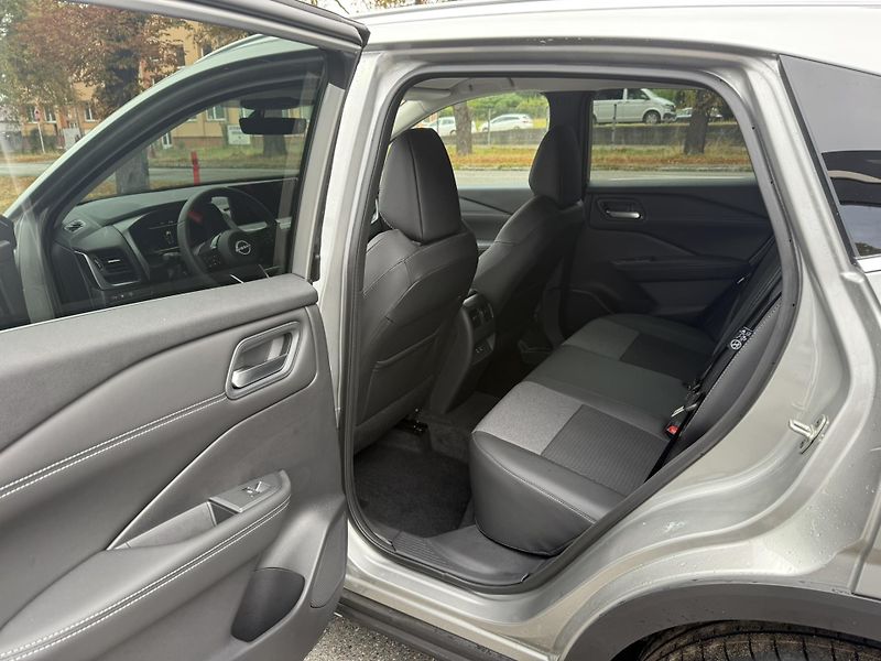 Nissan Qashqai (2026) DIG-T Mild Hybrid N-CONNECTA - fotka 17 z 20