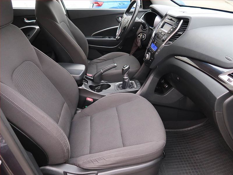 Hyundai Santa Fe (2013) 2.2 CRDi, 4X4, Tempomat - fotka 9 z 17