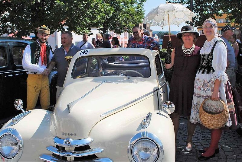 Veterány se sjely do Veselí nad Lužnicí na Selské Baroko 2023.