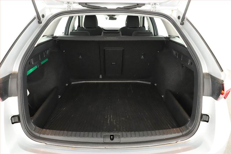 Škoda Octavia (2022) Ambition 2.0 TDI, ČR,1.maj - fotka 11 z 18