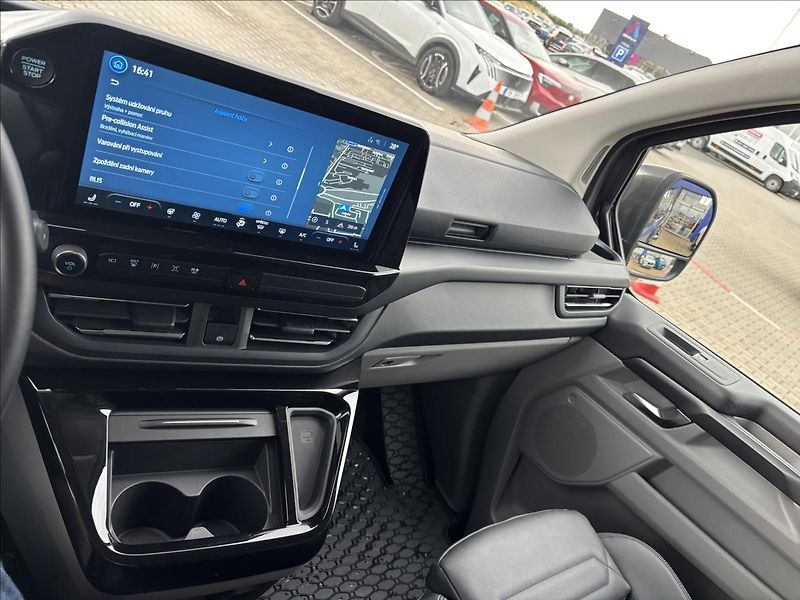 Ford Tourneo Custom 2,0 125kW Titanium X AWD L2 - fotka 40 z 48