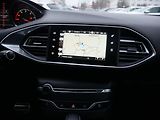 Peugeot 308 (2015) 2.0 HDi, 2.maj, AT, navi, LED - náhled 11