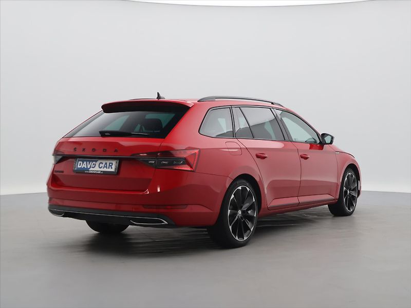 Škoda Superb 2,0 TDI 147kW DSG CZ Sportline - fotka 7 z 32