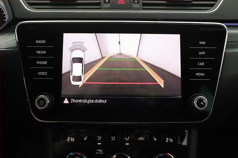 Škoda Superb (2020) Style 2.0 TDI - fotka 16 z 20