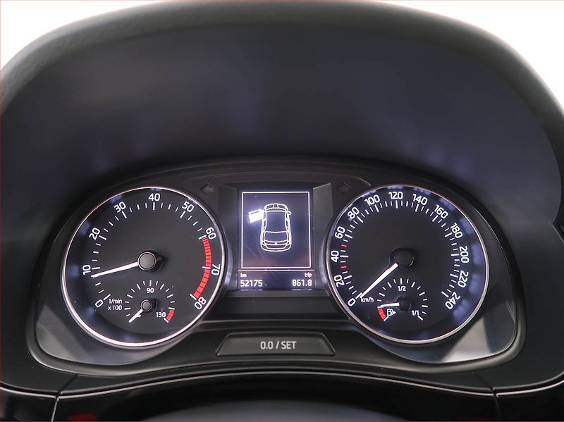 Škoda Fabia (2016) Style 1.2 TSI, Serv.kniha - fotka 8 z 14
