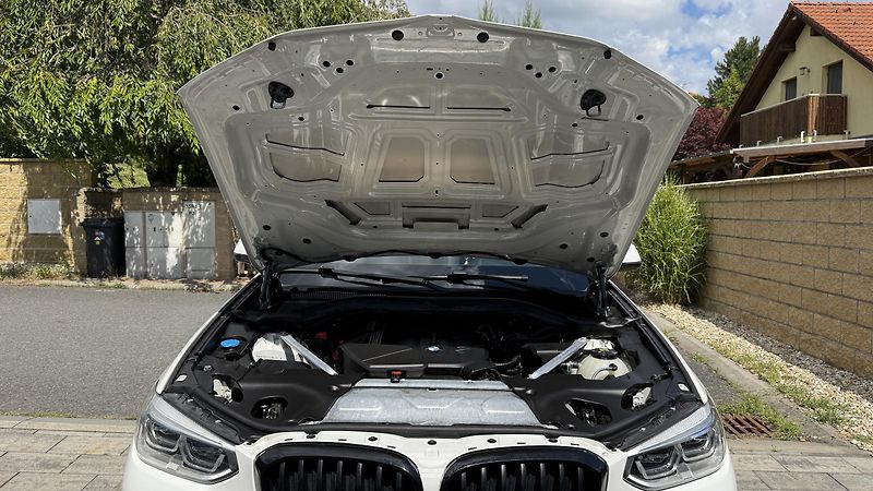 BMW X3 (2019) BMW X3 xDrive 20d po 1.majitel - fotka 37 z 37