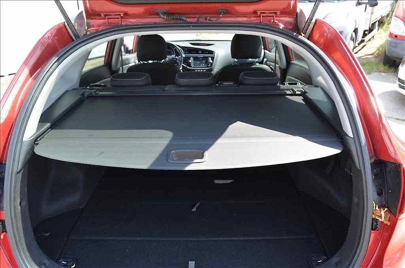 Kia Ceed (2018) 1,6 SW - fotka 23 z 24