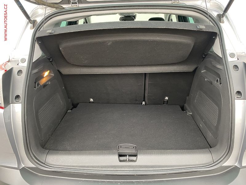Opel Crossland X (2020) 1.2PT, Elegance, LED - fotka 7 z 19