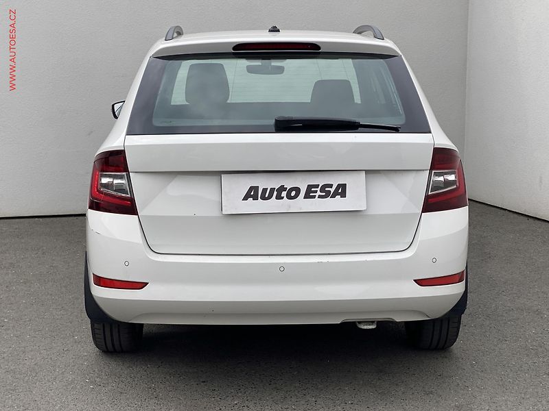 Škoda Fabia (2021) 1.0 TSi, 1.maj,ČR, Ambition - fotka 5 z 17