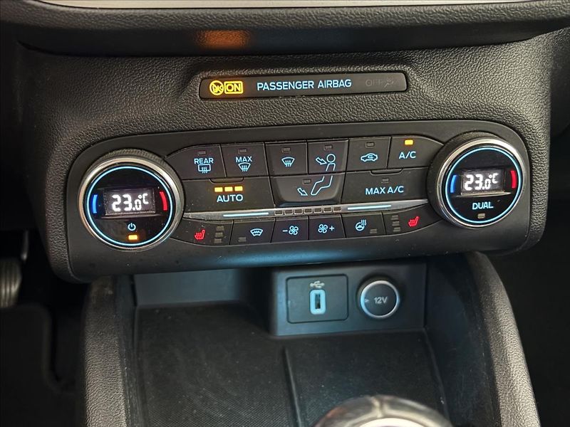 Ford Focus 1,5 TDCi88kW Led,ACC,Kamer,Výh - fotka 16 z 44