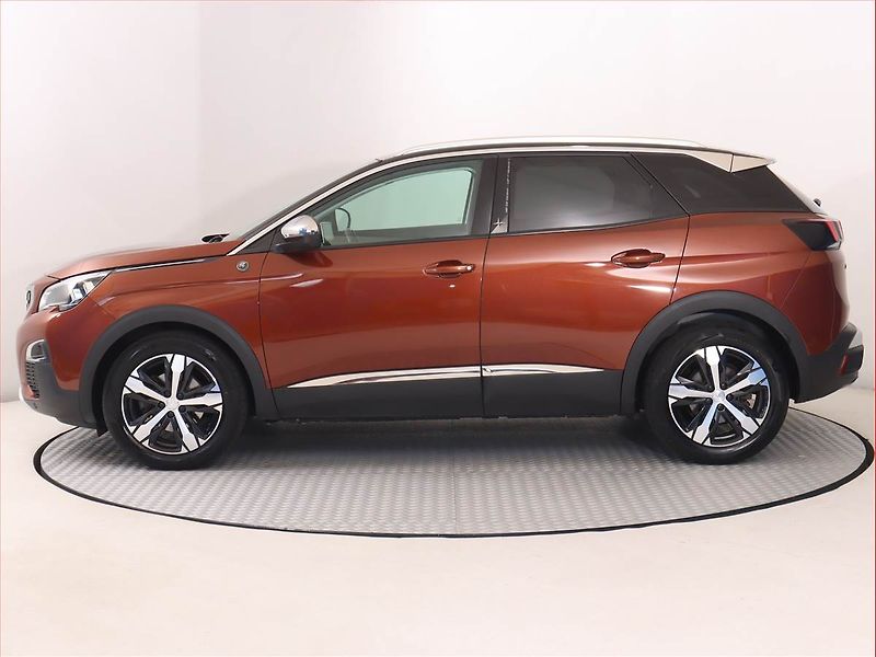 Peugeot 3008 (2020) Active 1.5 BlueHDi, Automat - fotka 3 z 22