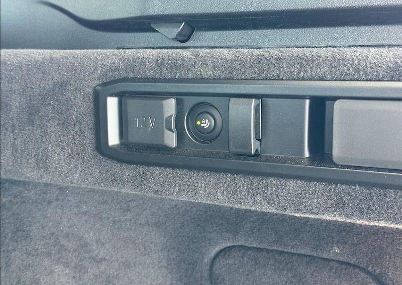 BMW i5 eDrive40 Touring M Kam Tažné - fotka 13 z 23