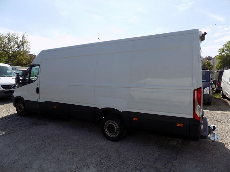 Iveco Daily 35-150 AUTOKLIMA, TAŽNÉ - fotka 13 z 37